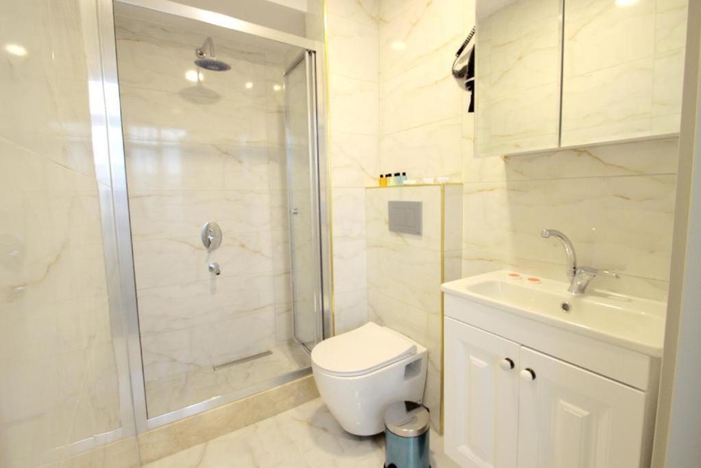 Guler Palas Hotel Istanbul Exterior photo
